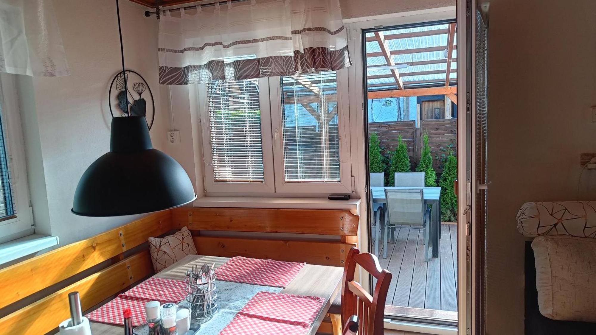 Marecek - V Lesni Osade U Reky Luznice Ferienhaus *